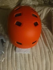 OutdoorMaster Kayak, Wakeboard Whitewater, Helmet Medium. Male/female 12 Vent