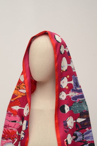 Sciarpa donna Love Moschino lusso multicolore stampata in seta - Foto 11 di 21