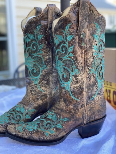 Women Western L D Dark Ant. Saddle / Turquoise Inlay & Studs SZ: 9/ Width: B NEW - Picture 3 of 8