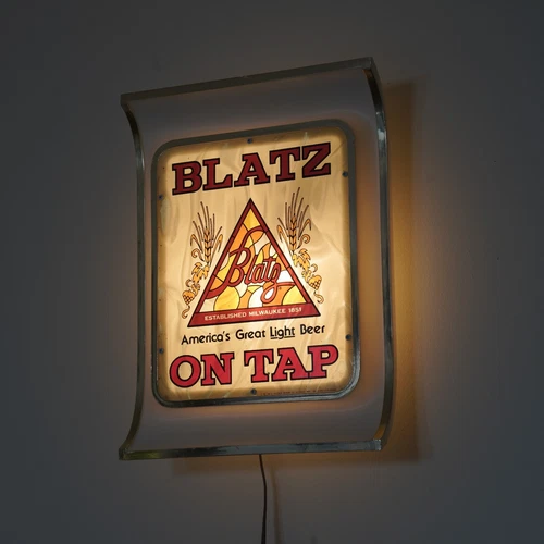 Vintage Blatz Beer Sign Lighted 16” x 12” Bar Light Man Cave RARE VTG!