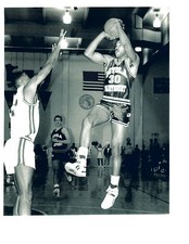 1989 BO KIMBLE LOYOLA MARYMOUNT LOS ANGELES 8X10 TEAM PHOTO BASKETBALL 
