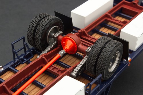 Exoto | 1:43 | 1965/66 Shelby Cobra Race Car Transporter | # EXO00066 - Picture 10 of 12
