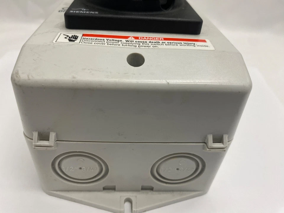 Siemens Disconnect switch 3 pole non-fused 3LD2064-1GP51-OUS2 with aux NO/NC - Image 2 of 4