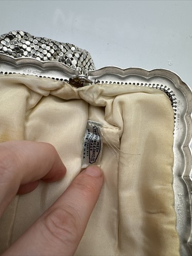 Whiting & Davis Silver Mesh Purse Chain Evening Hand Bag with Clasp - Picture 9 of 9