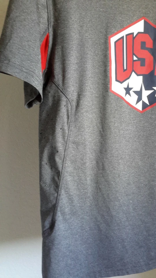 Champion Duo Dry Men's L Gray/Red Athletic T-Shirt USA Logo  Short Sleeve EUC - Image 3 of 4