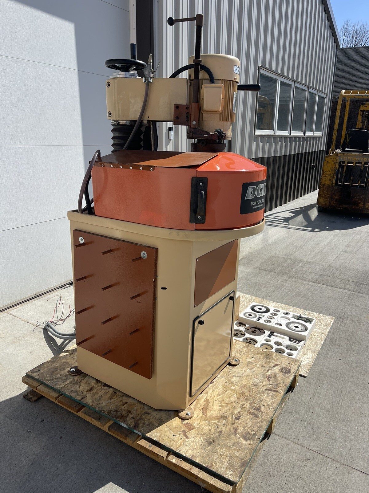 DCM Flywheel Grinder Very Nice Condition Winona Van Norman Sunnen