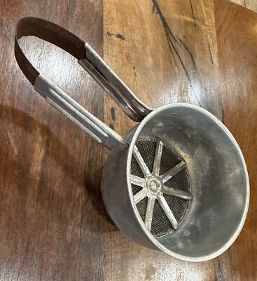 Original Vintage Foley Flour Sifter One Hand Squeeze Version 