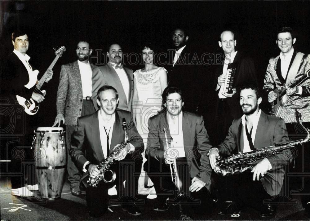 1988 Press Photo Band members with their instruments - lrb34797