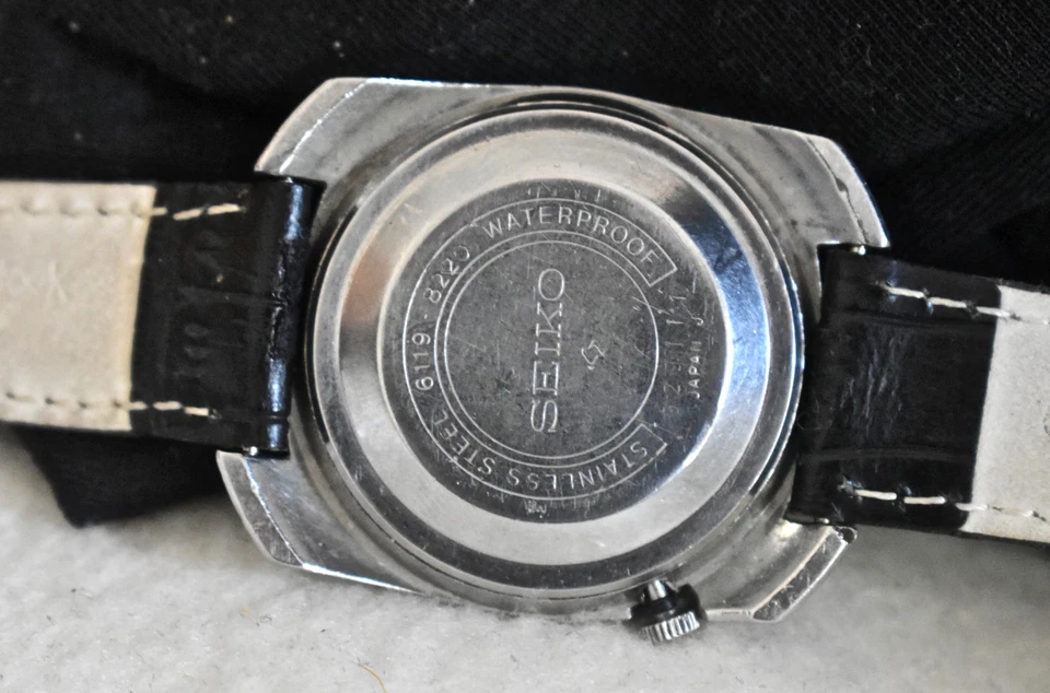 UFO JDM Hombres SS 1968 SEIKO 5 Automático Día Fecha 6119 8220 Esfera Antracita Reparada Foto 2 de 4