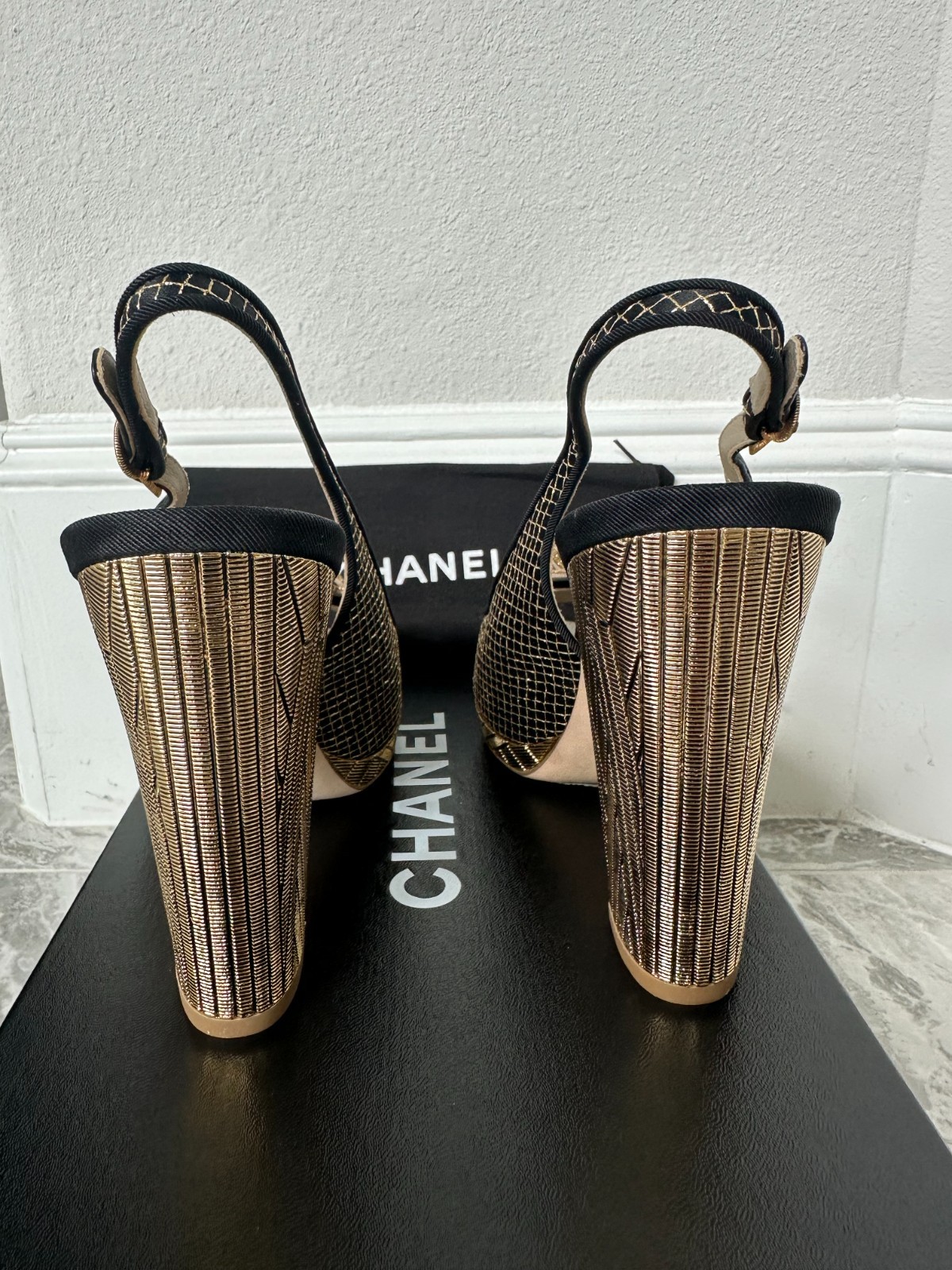 CHANEL Camellia Black and Gold Floral Slingback Heels image 8
