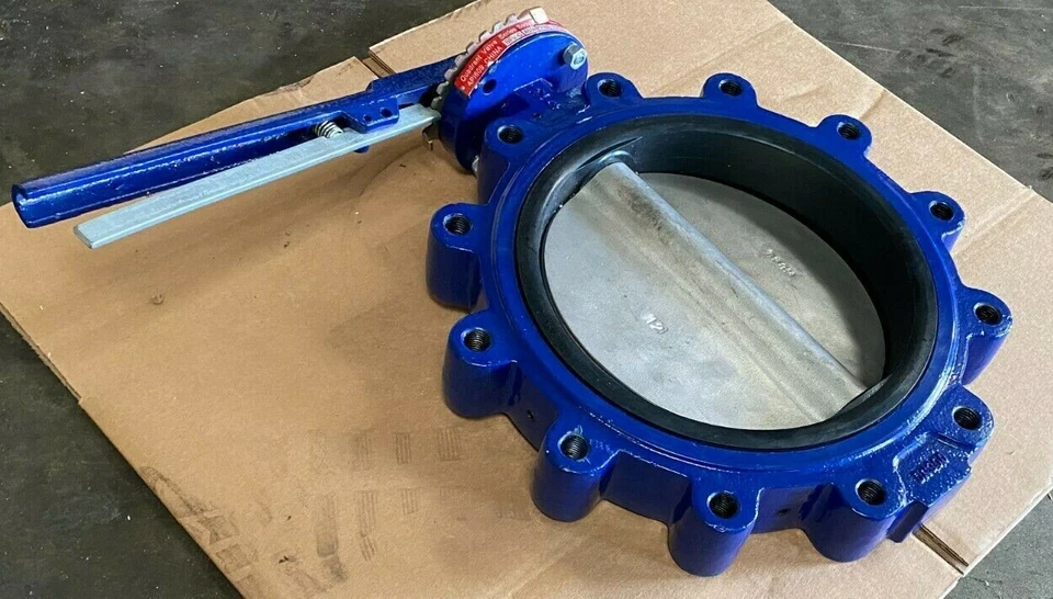 Válvula mariposa de tuerca de 12", disco de acero inoxidable, asiento EPDM 200 WOG Foto 2 de 4