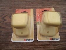 2 Patères Murales Vintage - Plastique blanc - Années 70 - Marque Rêverie - Neuve