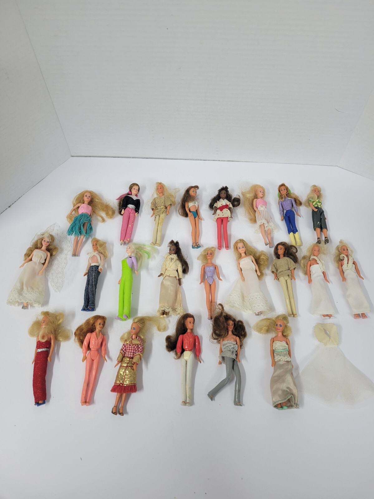Vintage lot of 23 Miniature Dolls C.P.C stamped 5.5