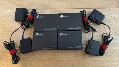 Lot of 4 TP-Link MC200CM Gigabit Fiber Media Converters w/ Power Adapters