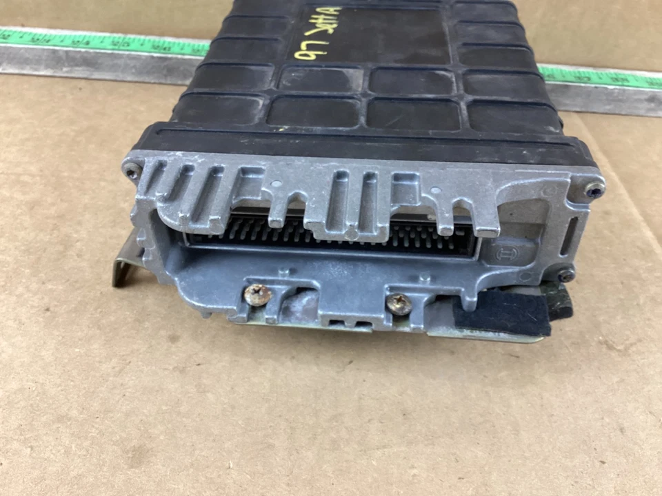 Módulo de control informático del motor Volkswagen Jetta 1996-1997 037906259J OEM Foto 2 de 4