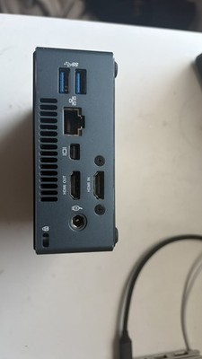 Kramer VIA Connect PLUS Wired & Wireless Presentation Hub with adapter