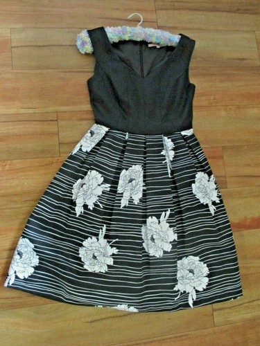 Review 8 dress BLACK AND WHITE, IN 