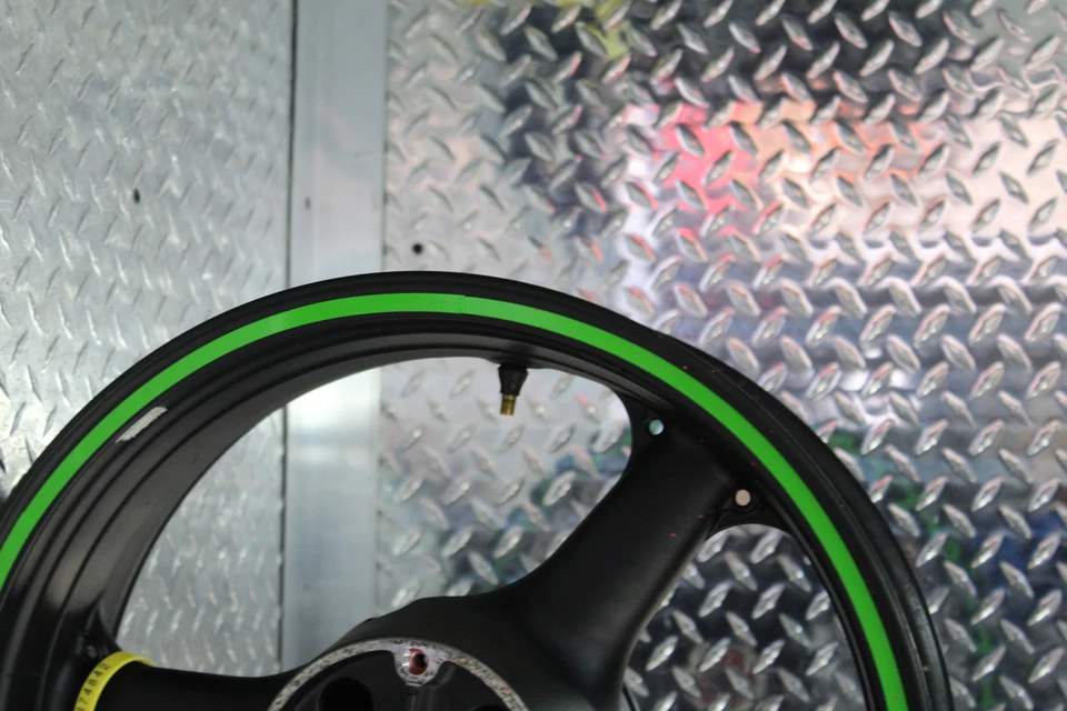 2003 KAWASAKI NINJA ZX6RR ZX600K ЗАДНИЙ ОБОД ЗАДНЕГО КОЛЕСА - Изображение 3 из 4