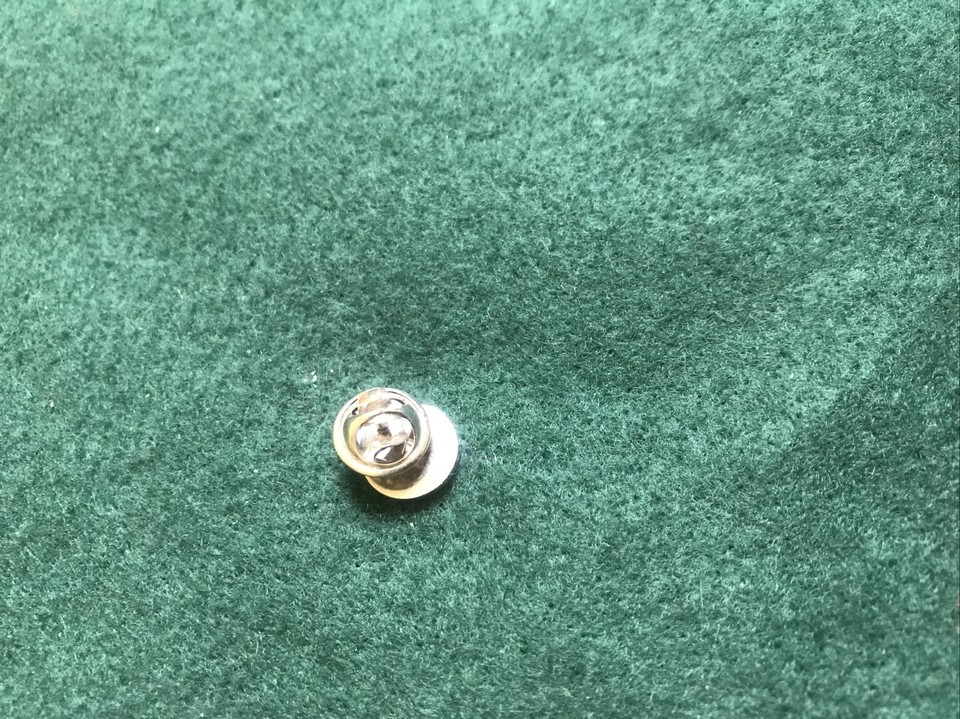 small-round-c-s-award-jcp-pin-silver-tone-jc-penney-customer-service