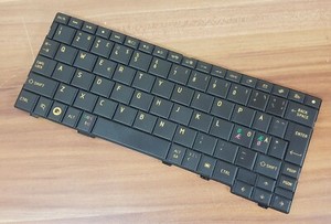 Tastatur Keyboard K000107990 NSK-TK31K PK130EF1A26 aus Notebook Toshiba AC100