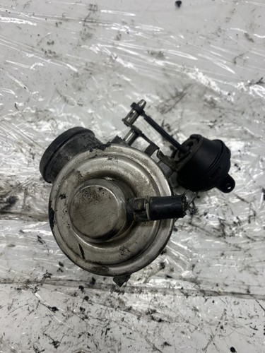 Volkswagen PASSAT B5 1999 Diesel AGR-Ventil Abgasrückführung 038129637 DRA5306