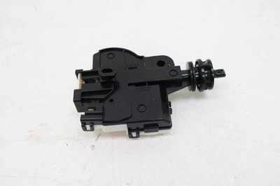 LEXUS LM II VERROUILLAGE DE LA TRAPPE DE REMPLISSAGE DE CARBURANT - Photo 1/4