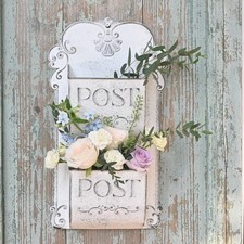 Vintage Wall Storage Basket for Small Staffs Wall Storage Decor