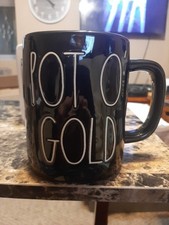 RAE DUNN " POT O' GOLD " CERAMIC COFFEE MUG !
