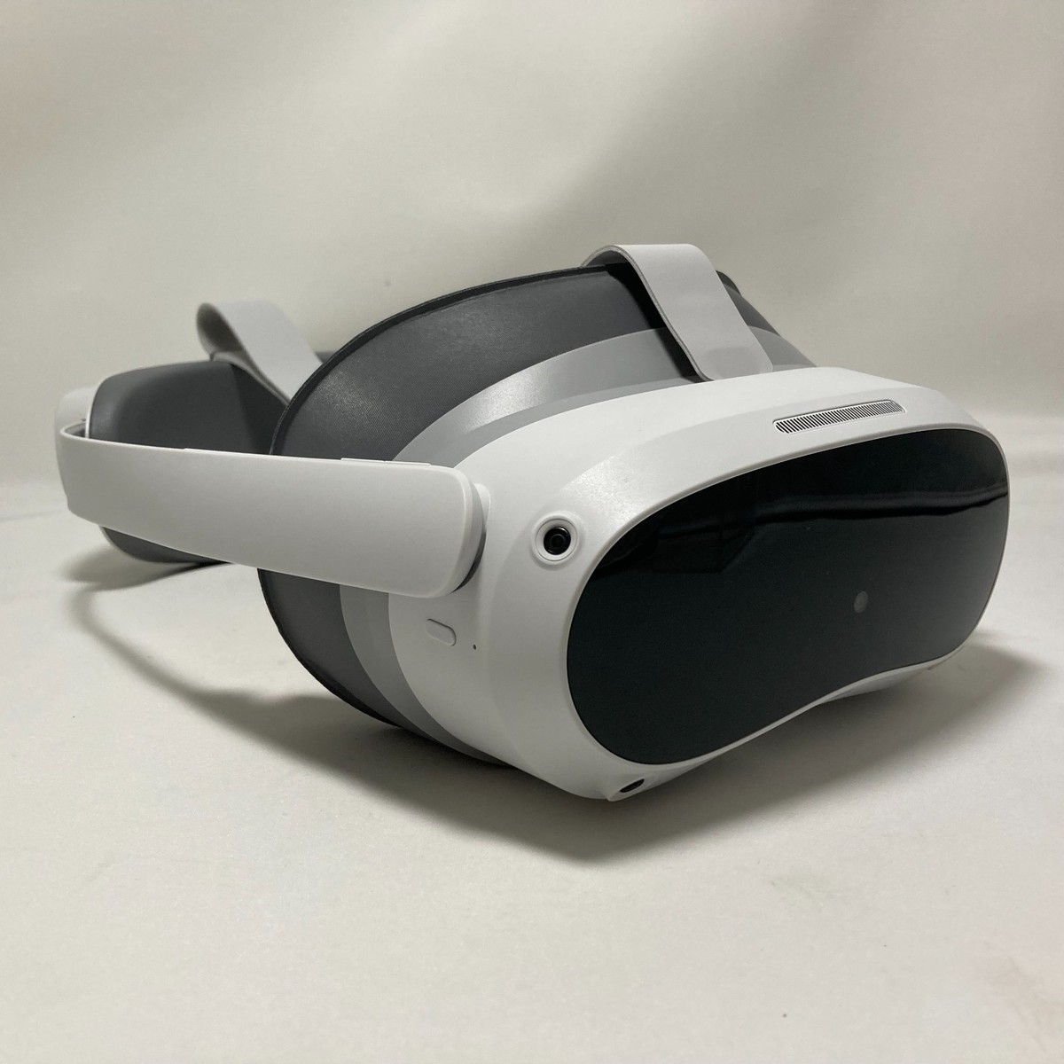 PICO 4 VR Headset 128GB All-in-One Virtual Reality System