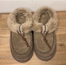 UGG Women's Tasman Alpine slippers suede hickory Size 8
