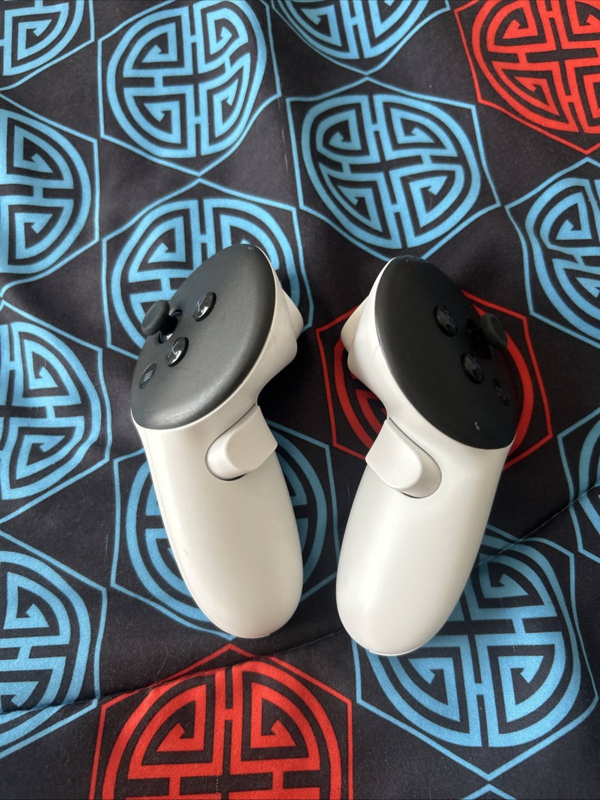 Meta Quest 3S Virtual Reality Headset Controllers 3