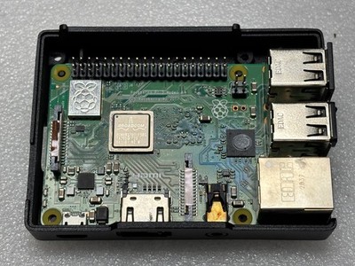 Raspberry Pi 3 Model B+ Single Board Computer With Metal Case