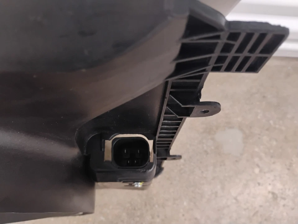 Conjunto de ventilador de refrigeración del radiador del motor para Mercedes-Benz W212 W204 C250 FA70967 Foto 4 de 4