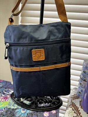 STONE MOUNTAIN NAVY BLUE CROSSBODY, VERY NICE AND VERY PRACTICAL, SIZE SMALL
