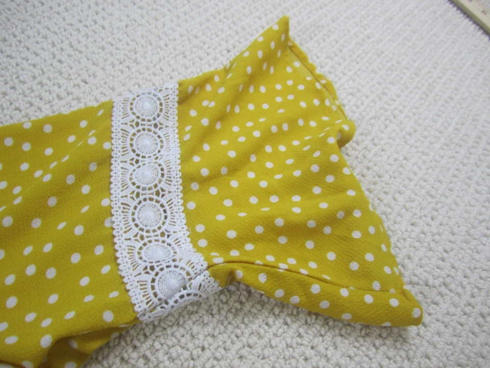 Blusa para mujer Tacera 1x informal manga 3/4 encaje acento lunares amarillos Foto 3 de 4