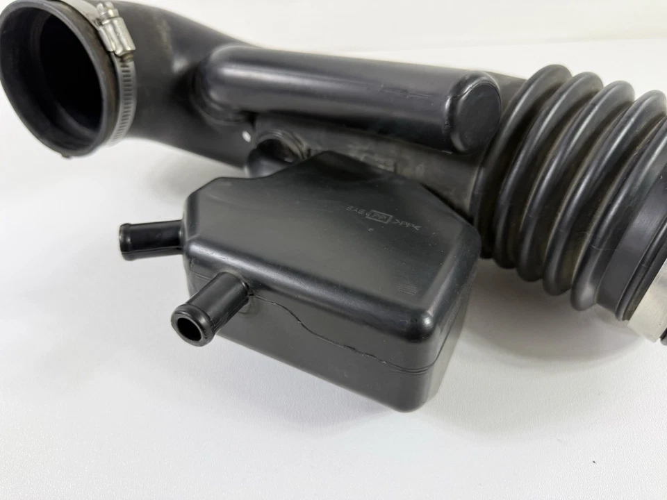 Nissan Titan Armada 2004-2008 5,6 L limpiador de admisión de aire manguera tubo conducto fabricante de equipos originales Foto 3 de 4