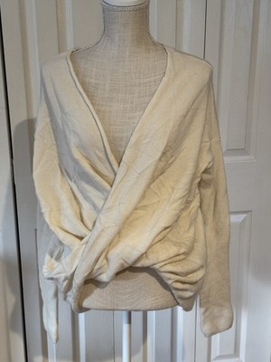 Athleta Finale Cashmere Wool Twist Front Sweater Size M Dove Thumbholes