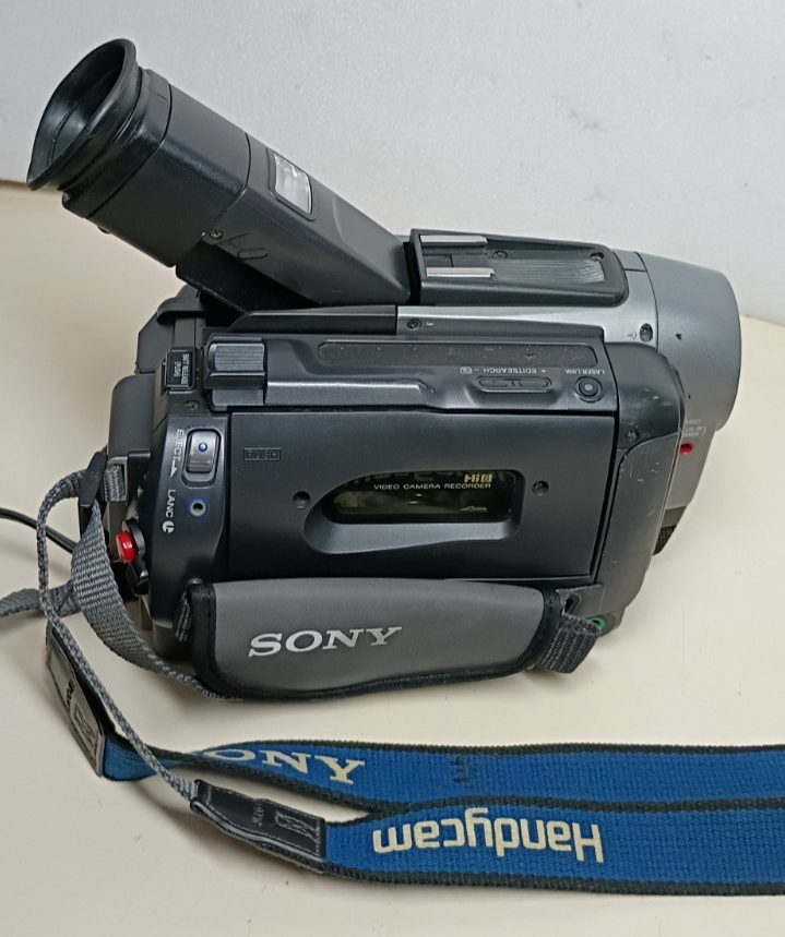 Sony Handycam CCD-TRV82 Hi-8 Analog Camcorder for sale online | eBay