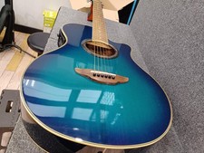 YAMAHA APX700 electric acoustic guitar