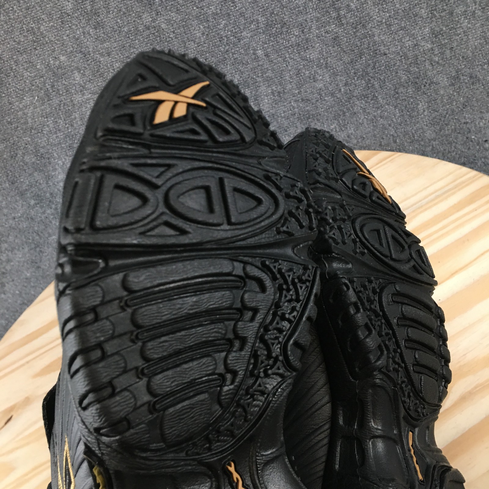 Reebok Shoes Men 7 Answer III Sneaker Black Lace Up Low Top Comfort Athletic NEW