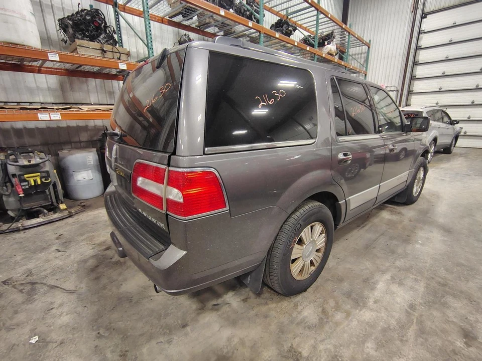 08 - 11 Estuche de transferencia LINCOLN NAVIGATOR E837090 Foto 4 de 4