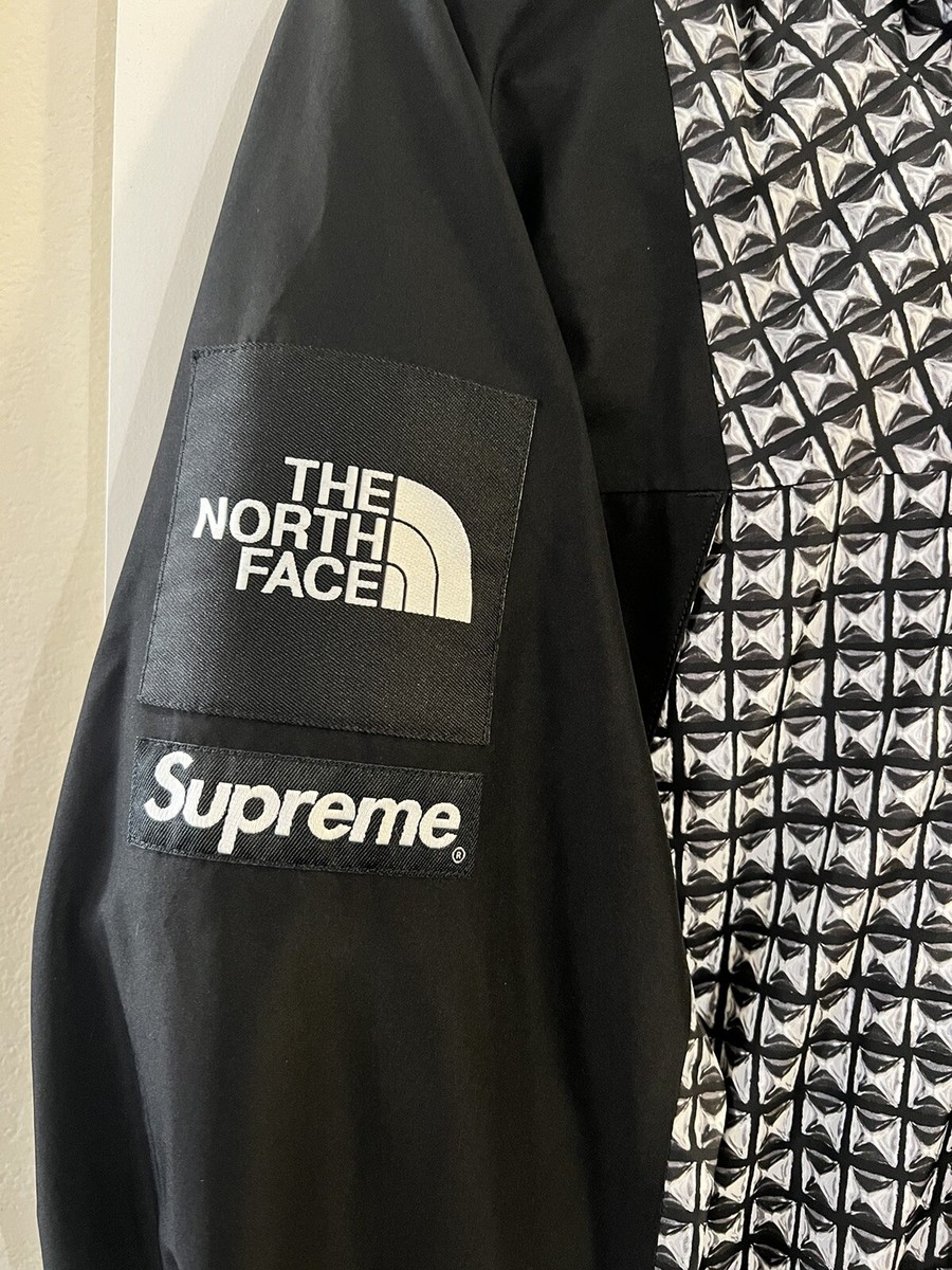 Supreme X The North Face Studded Mountain Light Jacket Supreme X The North Face Studded Mountain Light Jacket