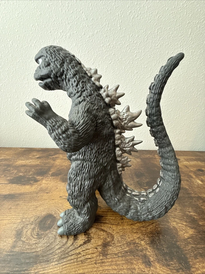 GODZILLA 1974 BANK 12" DIAMOND SELECT LAST ONE! NEW! TOHO MONSTER USA SELLER! - Image 3 of 4