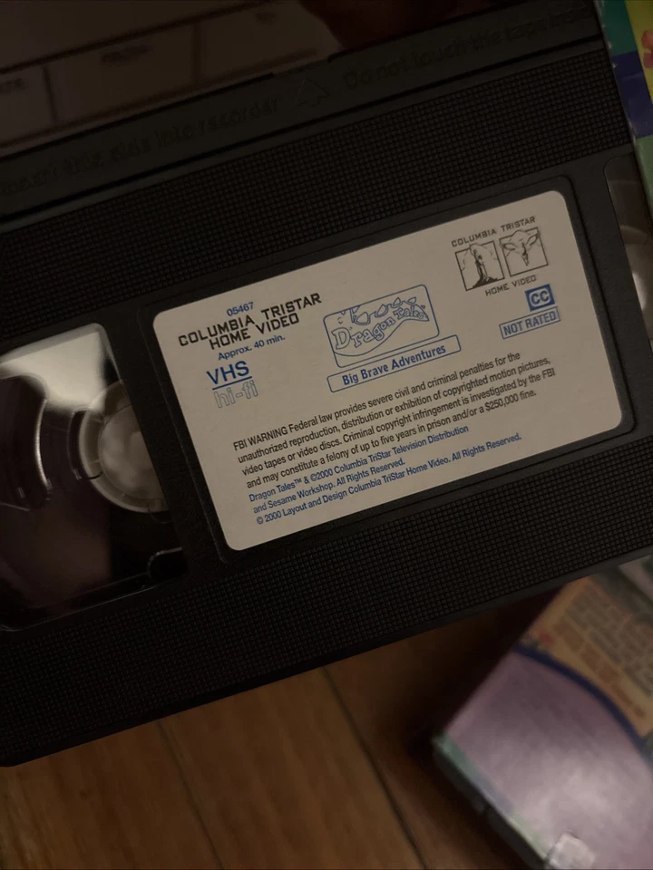 Dragon Tales - Big Brave Adventures & Follow The Clues! VHS Lot - Image 3 of 4