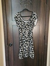 EUC Junior Women's Babydoll Black White Daisy Floral Mini Dress Size XXXL 3XL
