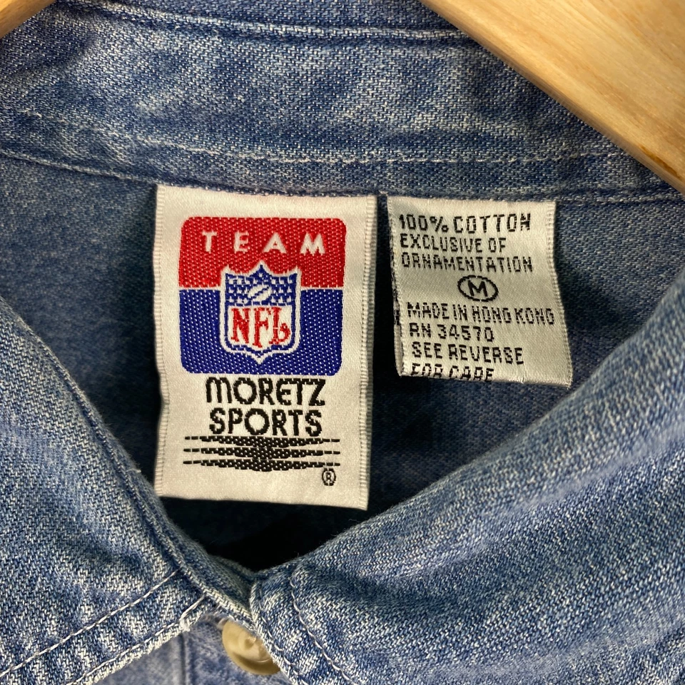 Green Bay Packers NFL Mens Medium Long Sleeve Button Up Shirt Blue Denim Pocket - Image 2 of 4