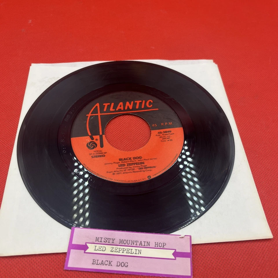 LED ZEPPELIN Black Dog / Misty Mountain Hop original 45 from 1971 - Image 2 of 2