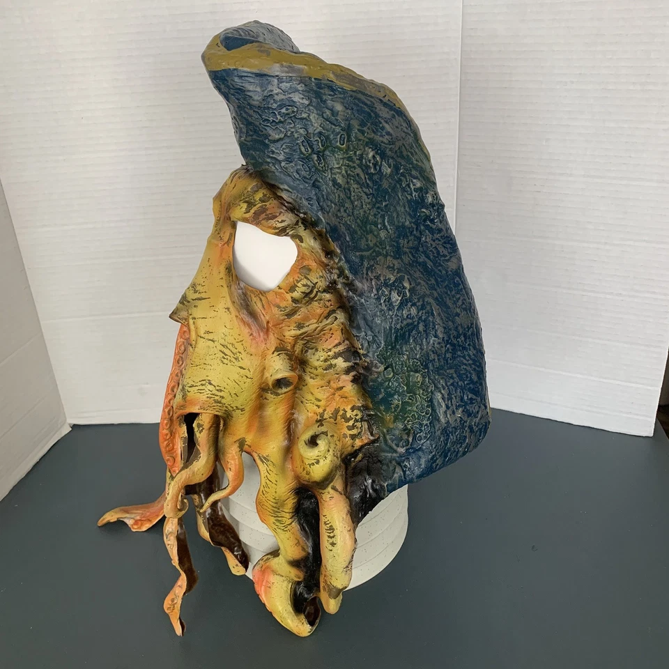 Pirates Caribbean Davy Jones Mask Disney 2006 Tentacle Scary Halloween EUC - Image 4 of 4