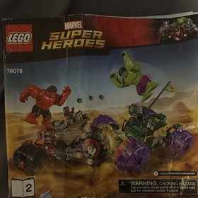 LEGO Marvel Super Heroes Hulk & She-Hulk Minifigures 76078 Hulk vs. Red Hulk