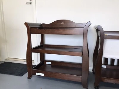 gumtree boori change table
